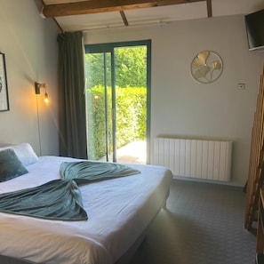 Unclassified image, 4 of 30, button - Hotel Les Dineux Village (Tremeur)