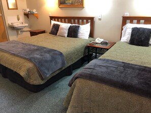 Unclassified image, 5 of 92, button - Manapouri Lakeview Motor Inn (Manapouri)