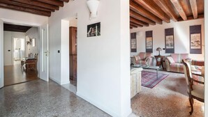 Immagine non classificata, 5 di 63, pulsante