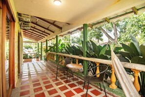Ảnh chưa phân loại, 4 trong số 111 ảnh, nút