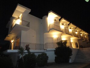 Ảnh chưa phân loại, 5 trong số 71 ảnh, nút