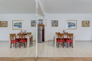 Uklassifisert bilde, 3 av 43, knapp