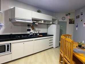 Ảnh chưa phân loại, 5 trong số 63 ảnh, nút