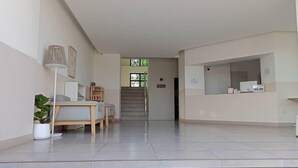 Unclassified image, 3 of 25, button - Thezen Hotel (Yasothon)