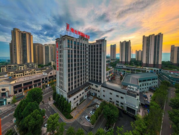 Exterior - Vienna International Hotel (Chongqing)