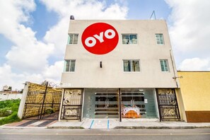 Unclassified image, 4 of 86, button - OYO Hotel Familiar Tollan (San Pedro Cholula)