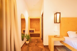 Ảnh chưa phân loại, 2 trong số 19 ảnh, nút