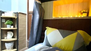 Unclassified image, 3 of 48, button - Royal Paris Guesthouse (Kowloon)