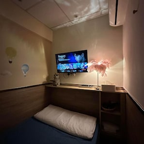 Unclassified image, 5 of 48, button - Royal Paris Guesthouse (Kowloon)