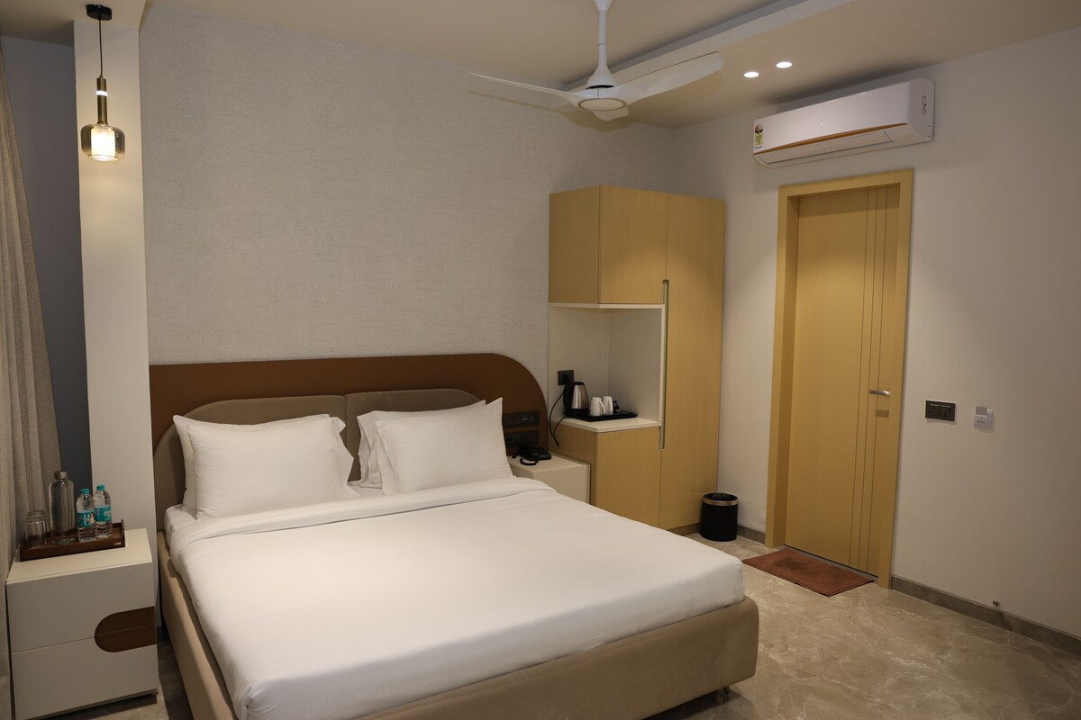 Deluxe-Doppelzimmer | Schreibtisch, kostenloses WLAN, Bettwäsche