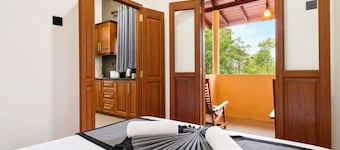 Villa Nira