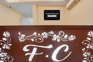Ảnh chưa phân loại, 2 trong số 37 ảnh, nút