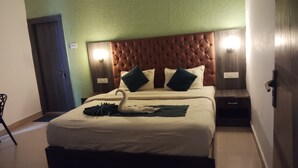 Deluxe Room, Mountain View - Yes Hotel (Rishikesh)