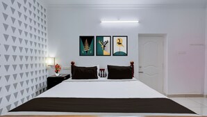 Unclassified image, 4 of 34, button - Collection O Serenity Beach Formerly (Pondicherry)