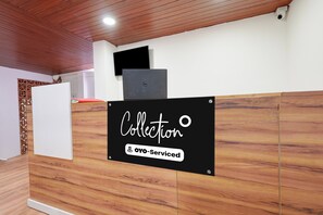 Unclassified image, 2 of 70, button - Super Collection O Narsi Vihar Park (Mathura)