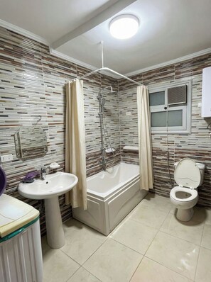 Unclassified image, 5 of 16, button - 3BRs Maadi Nile View Apt (cairo)