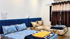 Unclassified image, 3 of 14, button - Maharudra Residency Homestay (Verul)