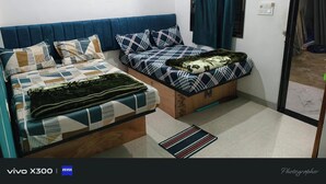 Unclassified image, 5 of 14, button - Maharudra Residency Homestay (Verul)
