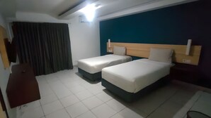 Unclassified image, 3 of 8, button - Izi Cozi Kemayoran Powered by Archipelago (Jakarta)