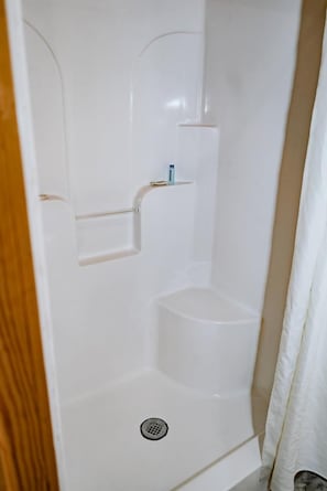 Unclassified image, 3 of 7, button - Honeymoon Cabin - Honeymoon Cabin (Gore)
