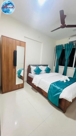 Ảnh chưa phân loại, 3 trong số 10 ảnh, nút