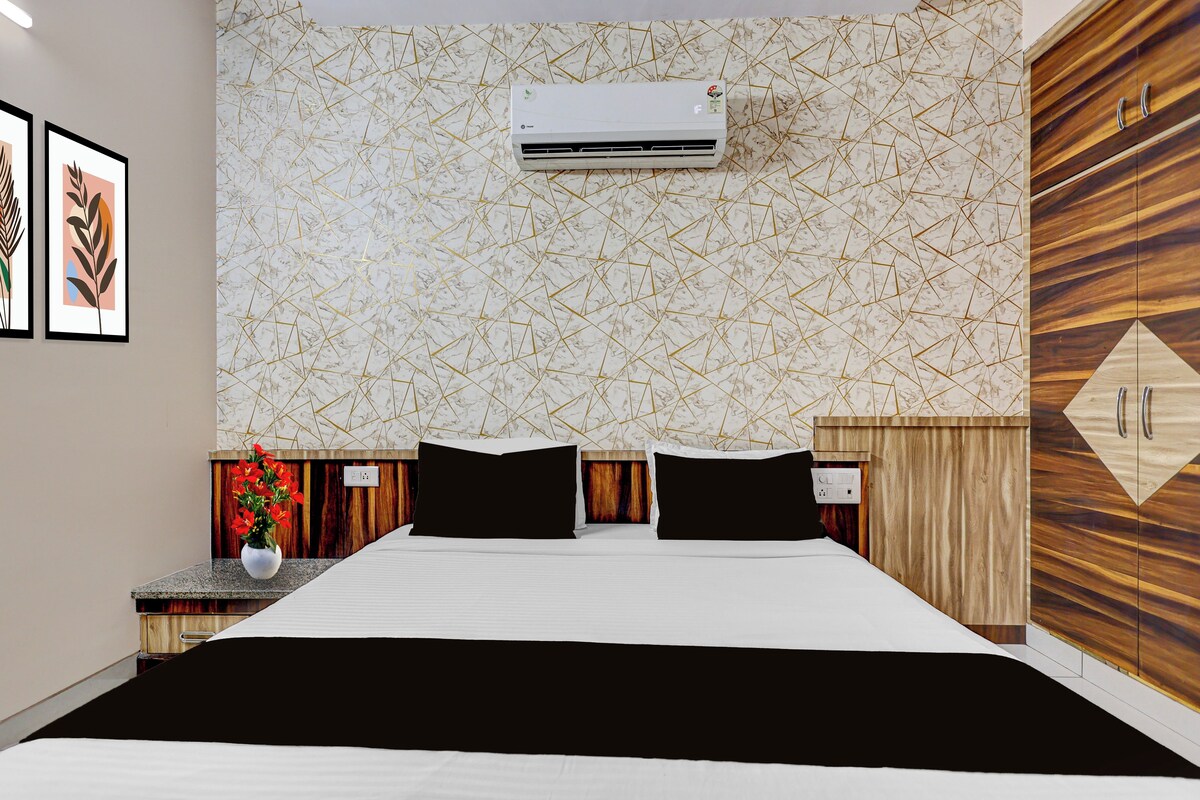Club Room | Free WiFi