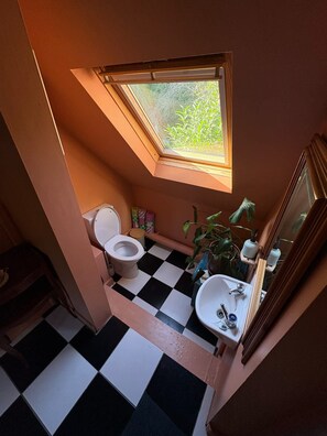 Unclassified image, 3 of 17, button - Two bed home with garden & parking in Bramley, Surrey Hills (Bramley)