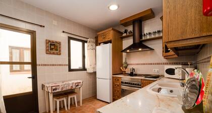 Country House 'Casa Rural Hospederia Del Arco' with Private Terrace, Wi-Fi and Air Conditioning