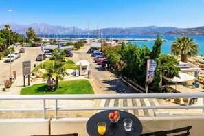 Unclassified image, 3 of 28, button - Sea Front Apartment - Beach Front apartment in the city of Agios Nikolaos (Agios Nikolaos)