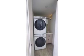 Uklassifisert bilde, 3 av 185, knapp