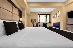 Unclassified image, 5 of 31, button - Townhouse Oak by OYO Rambagh Amritsar (Amritsar)