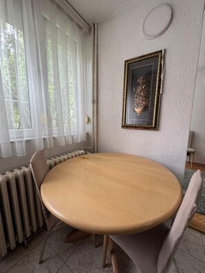 Óflokkuð mynd, 2 af 21, hnappur