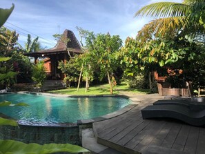 Gambar tidak terklasifikasi, 2 dari 20, tombol