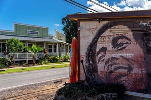 Iconic Surf n’ Sea in Haleiwa Town - Turtle Bay 1 Bedroom w/AC & Lanai (Kahuku)