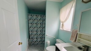 Unclassified image, 5 of 8, button - Cozy One Bedroom Suite, close to golf course! (Unknown)