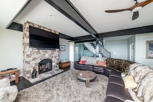 Black Diamond Lodge at Wintergreen, 7bed, 10ba
