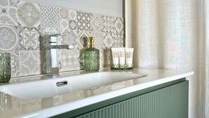Unclassified image, 5 of 29, button - Vrbo Property (Tortona)