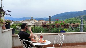Unclassified image, 4 of 15, button - Vrbo Property (Popoli terme)