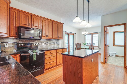 3 King Beds! Family-friendly Lincoln Gem