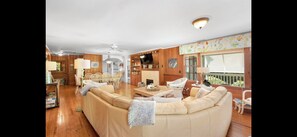 Unclassified image, 4 of 44, button - Serene, Charming Coastal Retreat in North Litchfield (Pawleys Island)