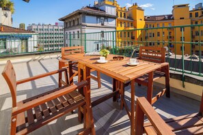 Unclassified image, 4 of 16, button - Vrbo Property (Milano)