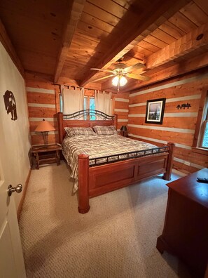Unclassified image, 5 of 6, button - Entire cabin in Banner Elk, North Carolina (Banner Elk)