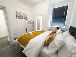 Immagine non classificata, 2 di 12, pulsante