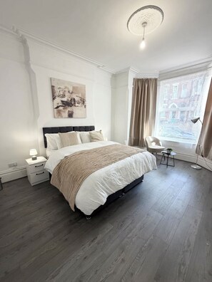 Unclassified image, 3 of 12, button - Luxury Garden Apartment 2Bed 2Bath Nottingham (Nottingham)