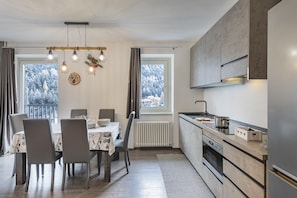 Uklassifisert bilde, 4 av 22, knapp