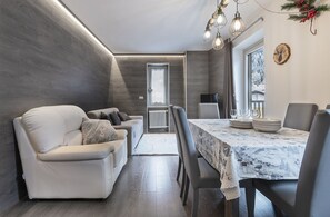 Unclassified image, 3 of 22, button - Angel's Home 4-AffittiPontediLegno (Ponte di legno)