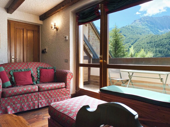 Unclassified image, 1 of 16, button - Betulla House - AffittiPontediLegno (Ponte di legno)