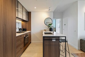 Unclassified image, 2 of 24, button - Luxury Southbank 3BR retreat w/pool, gym & sauna. Perfect for groups! (Southbank)