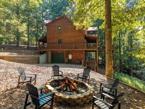 Unclassified image, 5 of 38, button - Deer Mountain Retreat: Mountain Views: Hot Tub (Ellijay)