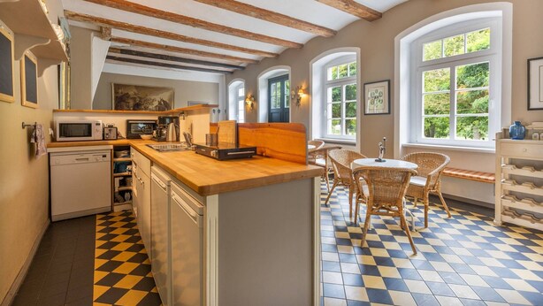 Unclassified image, 1 of 14, button - Room 'Parkcafe Blau' with Private Terrace, Private Garden and Wi-Fi (Briesen (Mark))